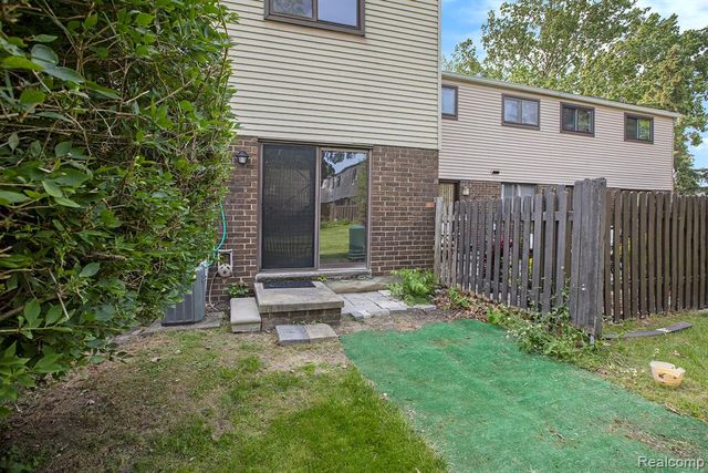 1875 Sheffield Drive, Ypsilanti, MI 48198