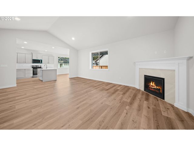 1145 Nw Charming Pl, Albany, OR 97321