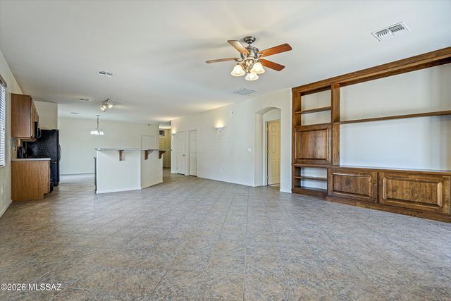 12850 E Red Iron Trail, Vail, AZ 85641