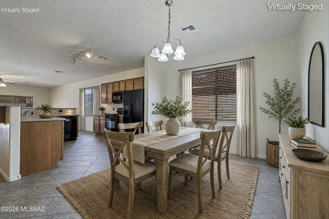 12850 E Red Iron Trail, Vail, AZ 85641