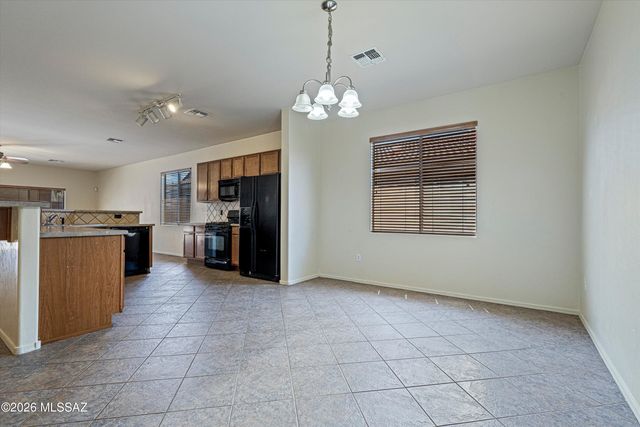 12850 E Red Iron Trail, Vail, AZ 85641