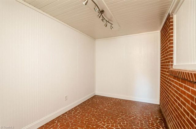 2033 Truelove Lane, Winston-salem, NC 27127