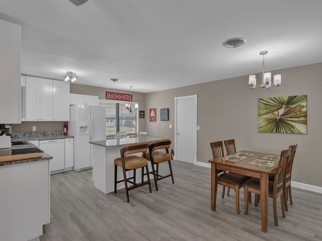 476 19th Place, Vero Beach, FL 32960