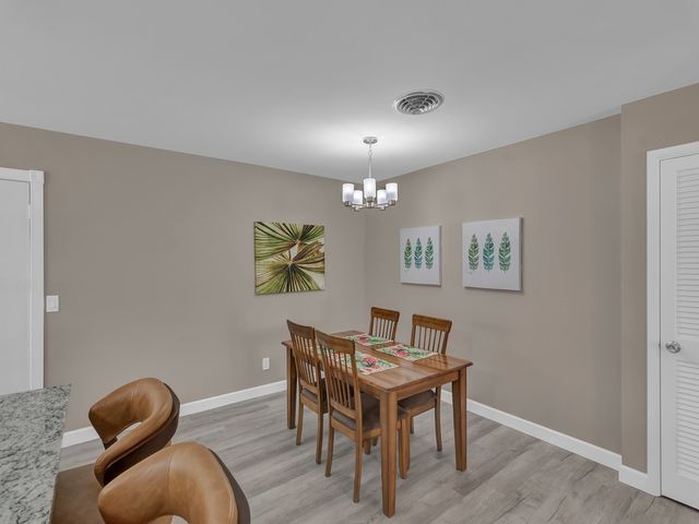 476 19th Place, Vero Beach, FL 32960