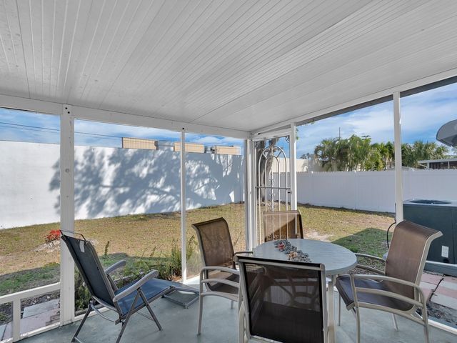 476 19th Place, Vero Beach, FL 32960