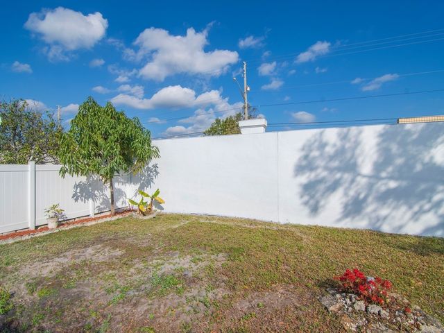 476 19th Place, Vero Beach, FL 32960
