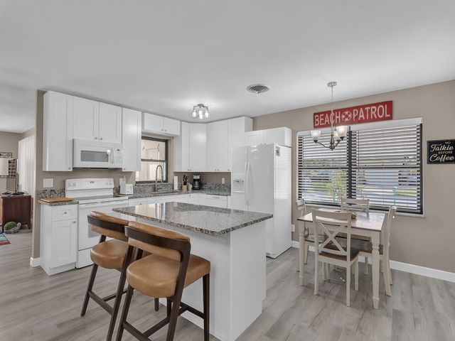 476 19th Place, Vero Beach, FL 32960