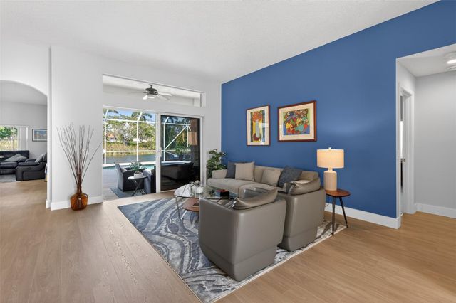 4042 Pinewood Lane, Weston, FL 33331