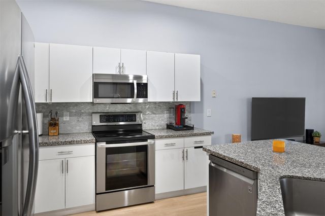 4042 Pinewood Lane, Weston, FL 33331