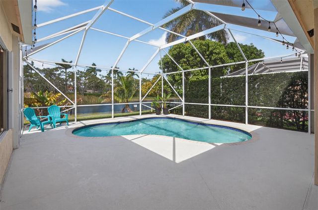 4042 Pinewood Lane, Weston, FL 33331