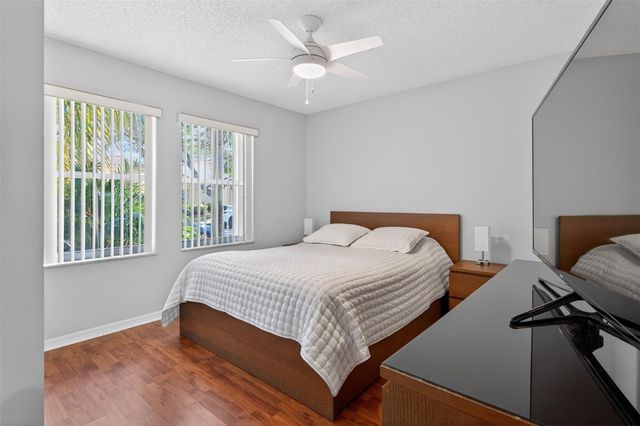 4042 Pinewood Lane, Weston, FL 33331