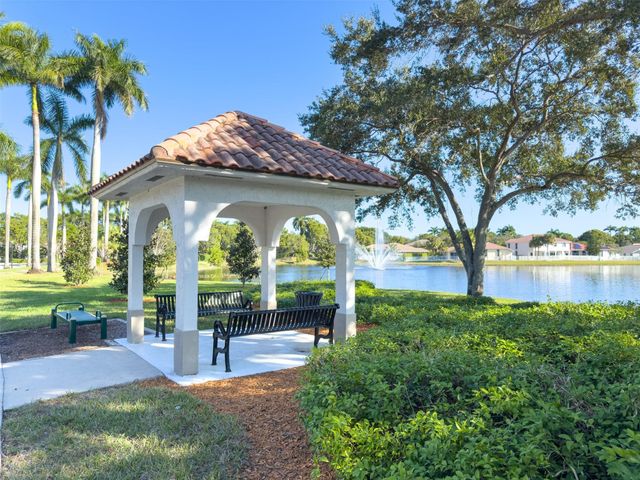 4042 Pinewood Lane, Weston, FL 33331