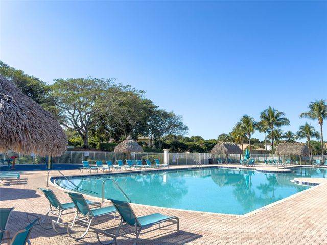 4042 Pinewood Lane, Weston, FL 33331