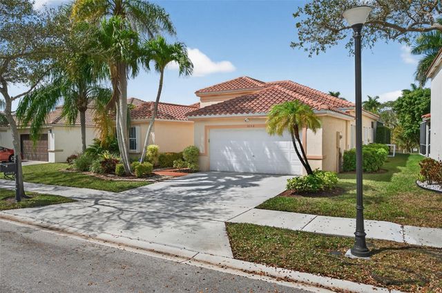 4042 Pinewood Lane, Weston, FL 33331