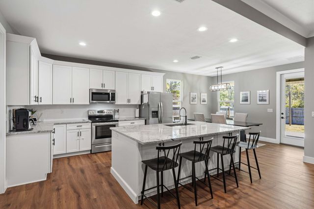 1652 Ponderosa Drive, Gulf Breeze, FL 32563