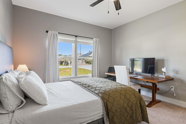 1652 Ponderosa Drive, Gulf Breeze, FL 32563