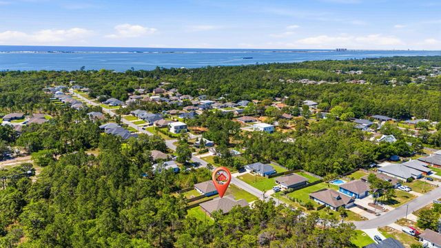 1652 Ponderosa Drive, Gulf Breeze, FL 32563
