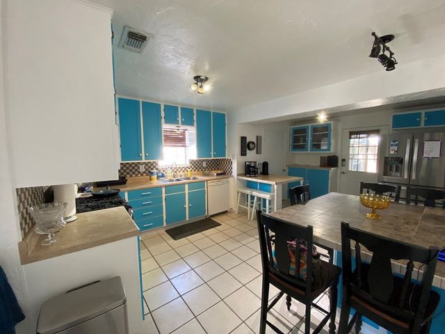 1858 W Twohig Avenue, San Angelo, TX 76901