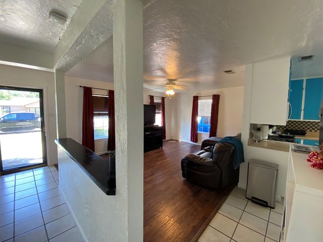 1858 W Twohig Avenue, San Angelo, TX 76901