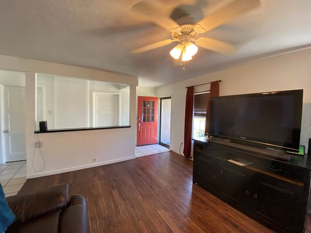 1858 W Twohig Avenue, San Angelo, TX 76901