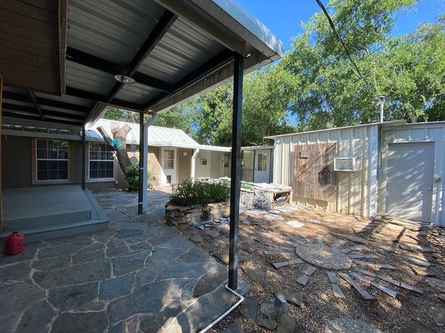 1858 W Twohig Avenue, San Angelo, TX 76901