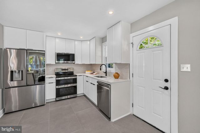 2610 SILVERDALE DR, Silver Spring, MD 20906