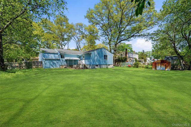 610 Beaver Lane, Ronkonkoma, NY 11779