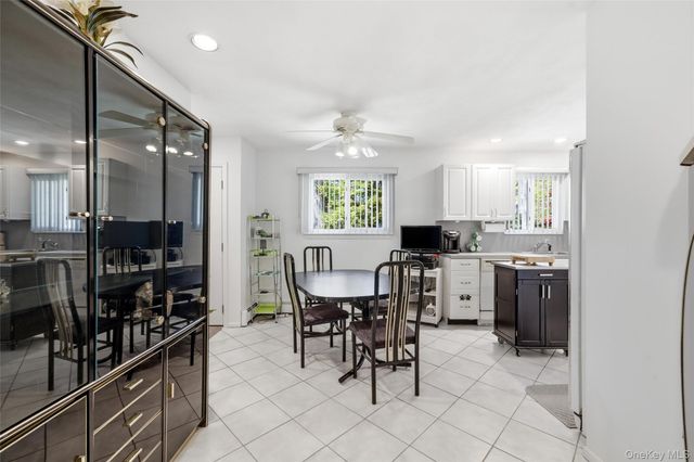 610 Beaver Lane, Ronkonkoma, NY 11779
