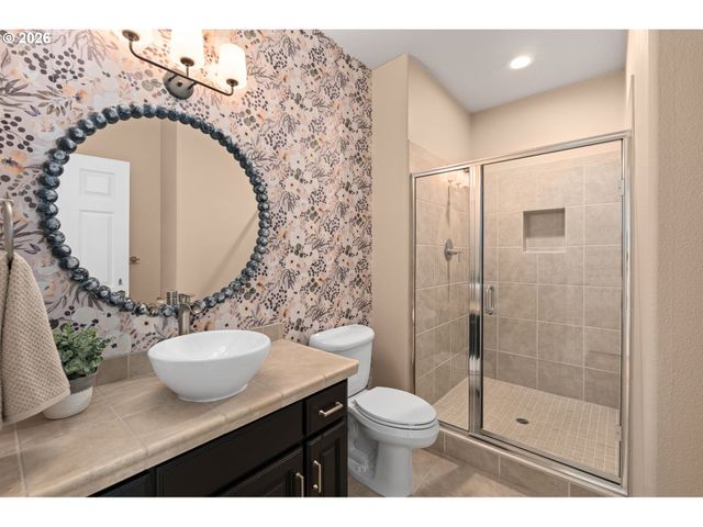 1033 Nw ELOISE Ln, Portland, OR 97229