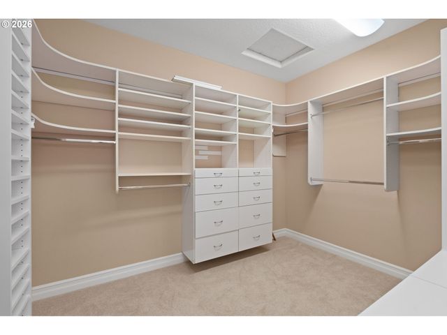 1033 Nw ELOISE Ln, Portland, OR 97229