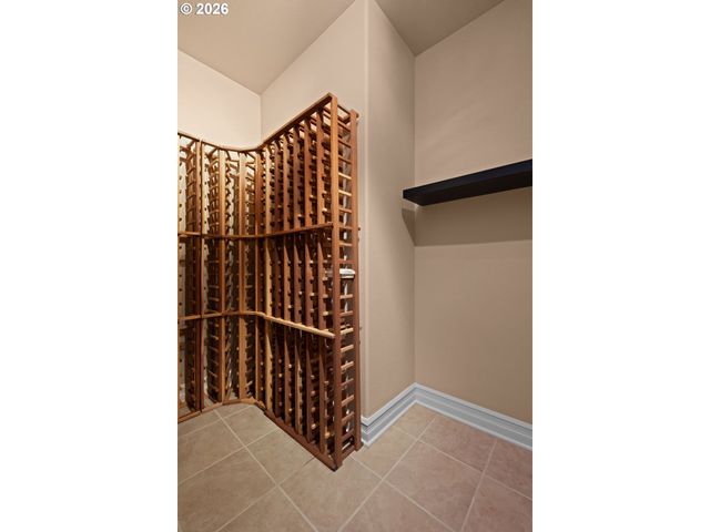 1033 Nw ELOISE Ln, Portland, OR 97229
