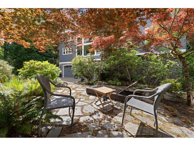 1033 Nw ELOISE Ln, Portland, OR 97229