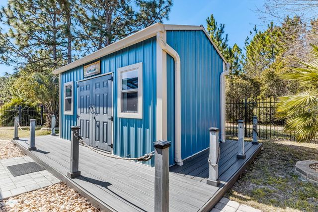 1677 Village Parkway, Gulf Breeze, FL 32563