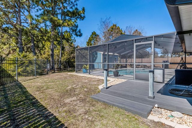 1677 Village Parkway, Gulf Breeze, FL 32563