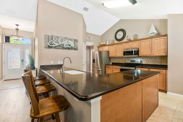 1677 Village Parkway, Gulf Breeze, FL 32563