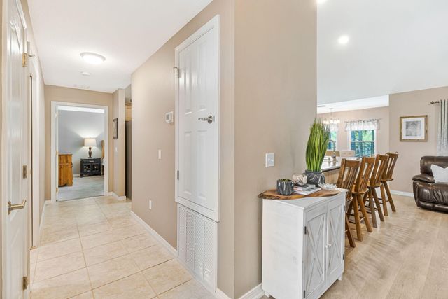 1677 Village Parkway, Gulf Breeze, FL 32563