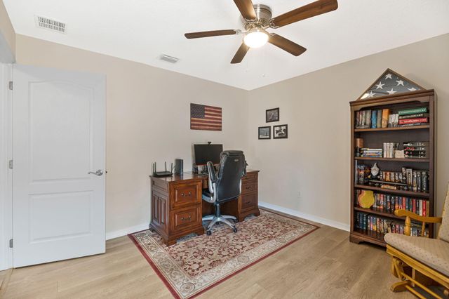 1677 Village Parkway, Gulf Breeze, FL 32563