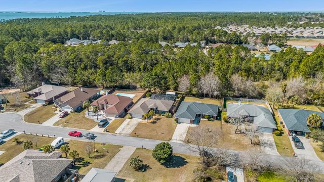 1677 Village Parkway, Gulf Breeze, FL 32563