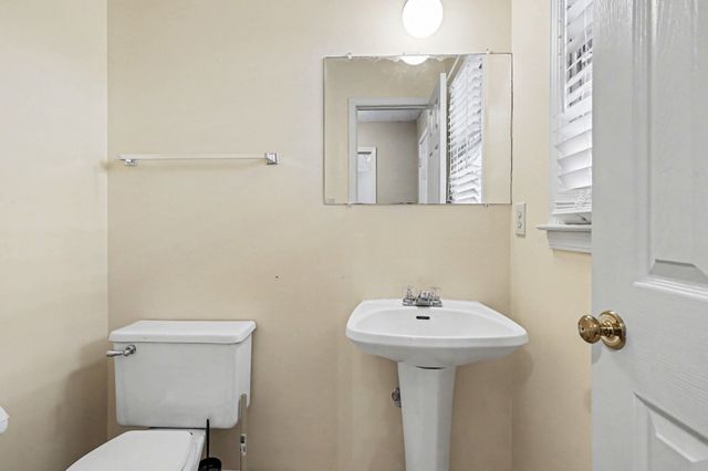 2102 Single Tree Dr, Clarksville, TN 37040