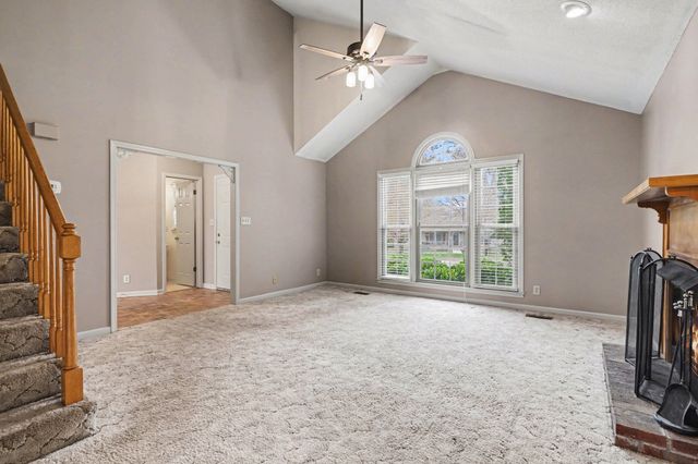 2102 Single Tree Dr, Clarksville, TN 37040