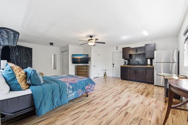 702 S Atlantic Drive, Lantana, FL 33462