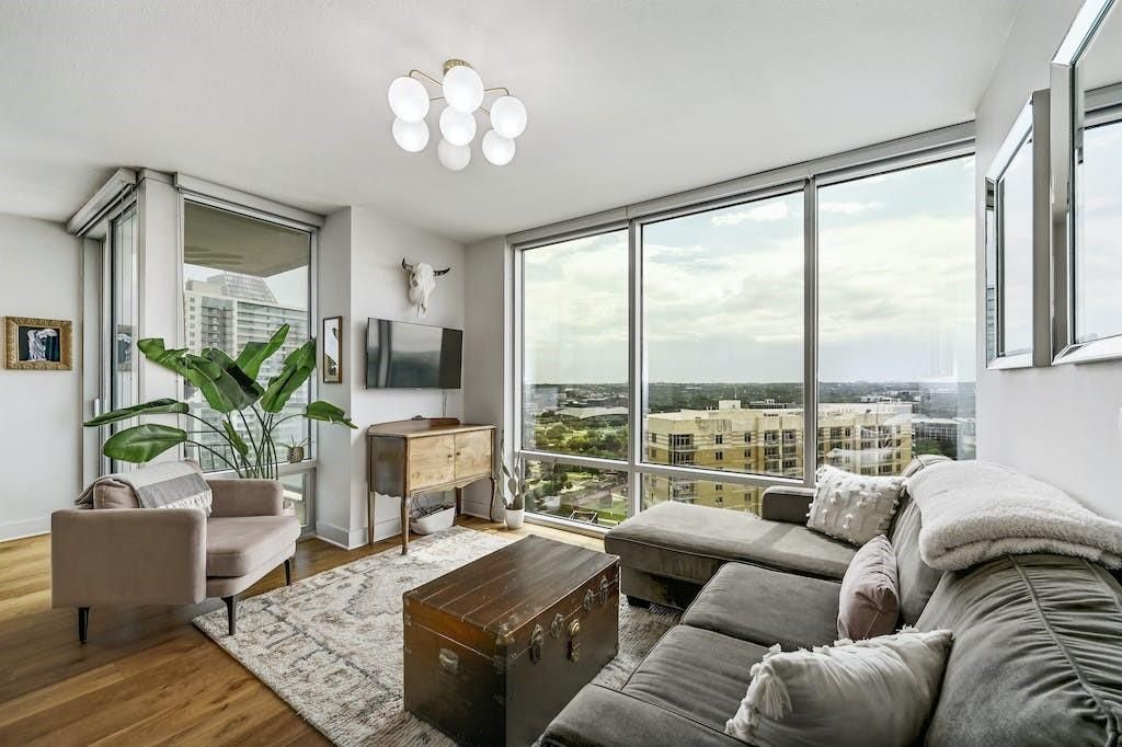 300 Bowie ST 2203, Austin, TX 78703