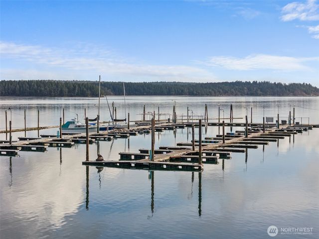 9821 Mariner Drive NW, Olympia, WA 98502