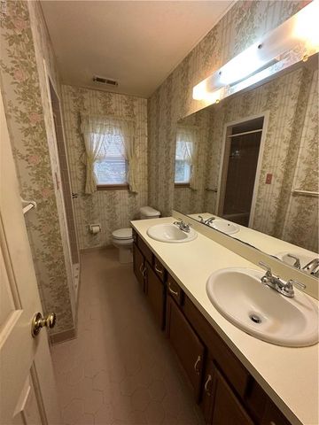 952 Ewell RD, Virginia Beach, VA 23455