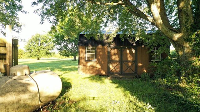 37720 Bethel Church Road, Osawatomie, KS 66064