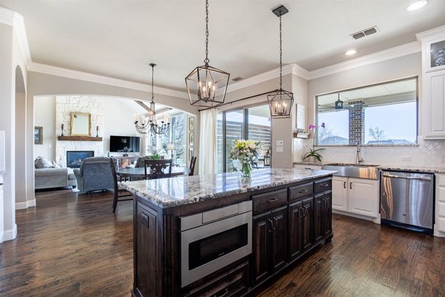 3217 Glenmore Avenue, Northlake, TX 76247