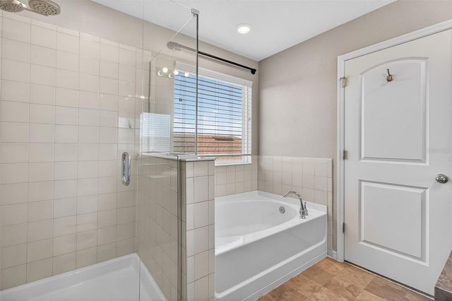 10405 LAGUNA PLAINS DRIVE, Riverview, FL 33578