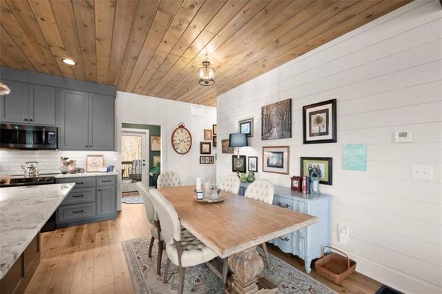 94 Boulder Lane, Cleveland, GA 30528