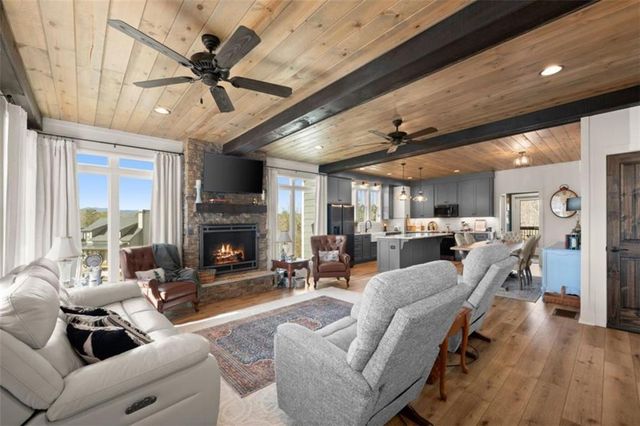 94 Boulder Lane, Cleveland, GA 30528