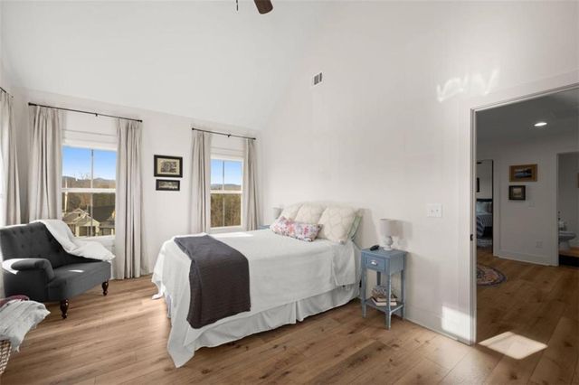 94 Boulder Lane, Cleveland, GA 30528